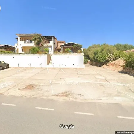 In La Bouganville * 몬테 페트로수
